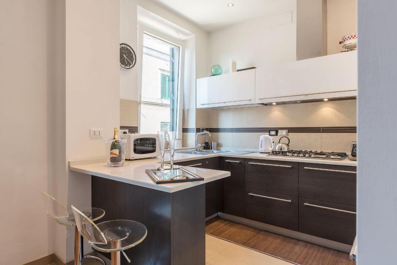 Colosseum Roomy Apartment Рим Екстер'єр фото