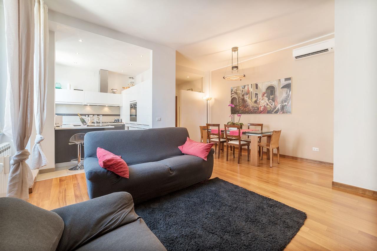 Colosseum Roomy Apartment Рим Екстер'єр фото