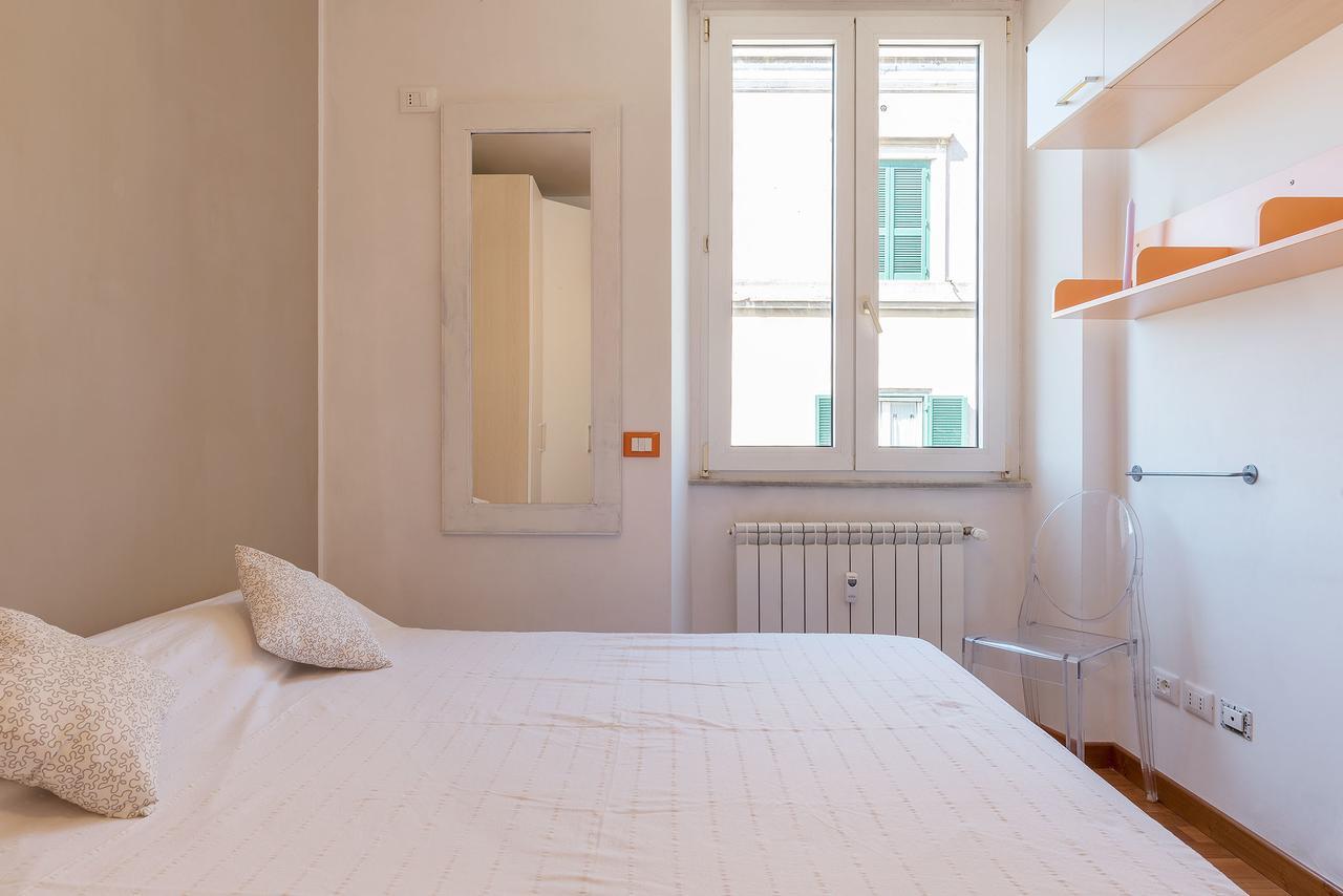 Colosseum Roomy Apartment Рим Екстер'єр фото