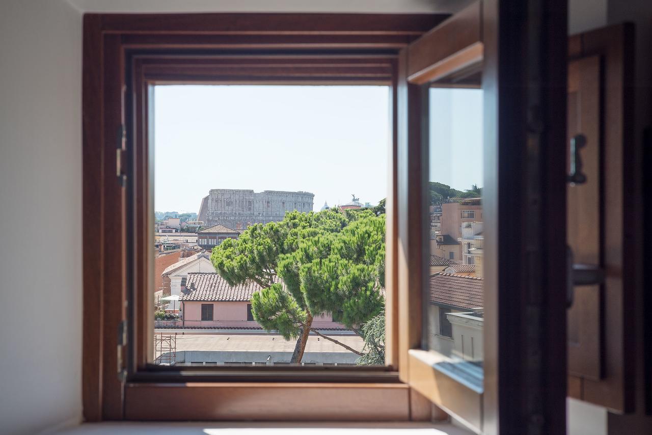 Colosseum Roomy Apartment Рим Екстер'єр фото